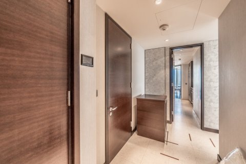Apartmen di Burj Khalifa, Dubai, UAE 2 bilik tidur, 177.35182700 meter persegi № 694936 - foto 9