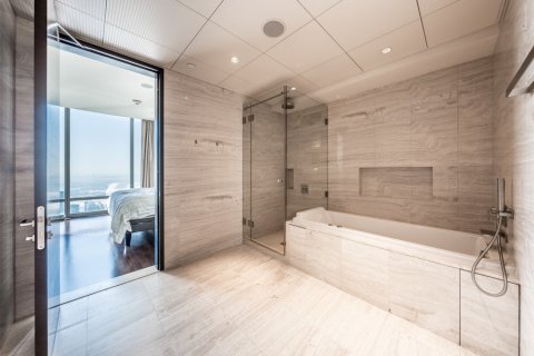 Apartmen di Burj Khalifa, Dubai, UAE 2 bilik tidur, 177.35182700 meter persegi № 694936 - foto 17