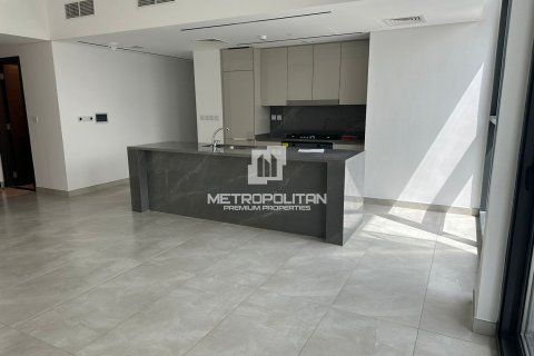 Appartement te huur in Business Bay, Dubai, VAE 2 slaapkamers, 135 vr.m., nr 664180 - foto 1