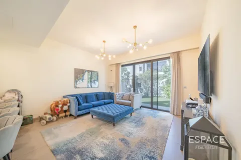 ویلا برای اجاره در Dubai Hills Estate، Dubai، امارات متحده عربی 3 خوابه ، 288 متر مربع ، شماره 738427 - تصویر 2