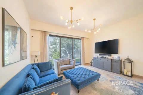 ویلا برای اجاره در Dubai Hills Estate، Dubai، امارات متحده عربی 3 خوابه ، 288 متر مربع ، شماره 738427 - تصویر 3