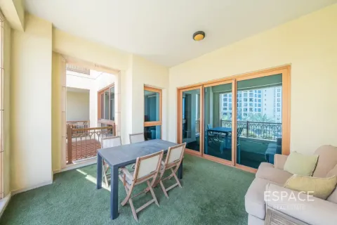 Apartment sa Palm Jumeirah, Dubai, UAE 2 silid-tulugan, 180 sq.m. № 738421 - larawan 18