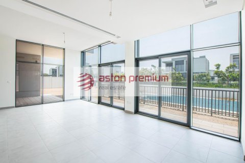 Villa a Al Furjan, Dubai, EAU 5 camere da letto, 747 mq. № 705188