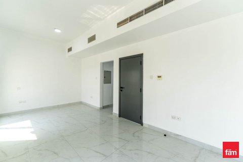 Villa in Deira, Dubai, UAE 3 bedrooms, 187.3 sq.m. № 647883 - photo 8