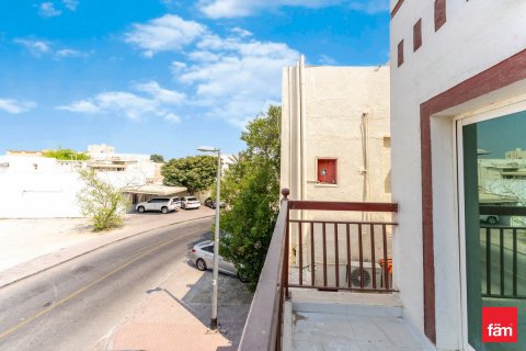 Villa in Deira, Dubai, UAE 3 bedrooms, 187.3 sq.m. № 647883 - photo 25