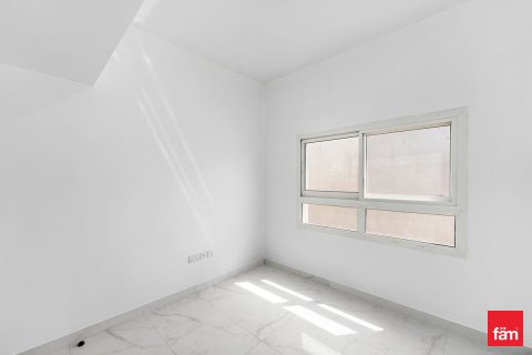Villa in Deira, Dubai, UAE 3 bedrooms, 187.3 sq.m. № 647883 - photo 17