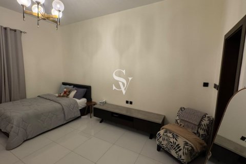 Wohnung in Dubai, VAE: 38 m2 Nr. 740170