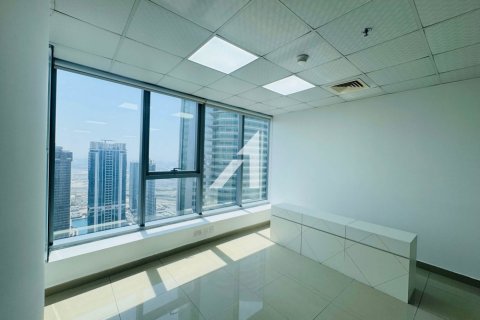 Office in Jumeirah Lake Towers, Dubai, UAE 107 sq.m. № 682412 - photo 22