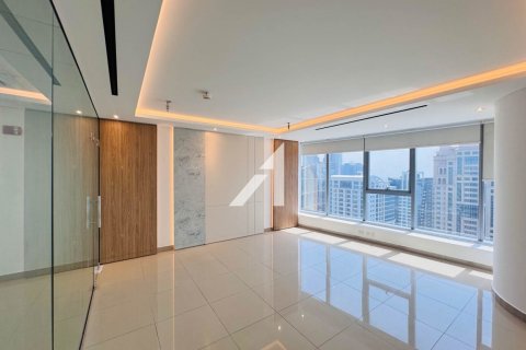 Office in Jumeirah Lake Towers, Dubai, UAE 107 sq.m. № 682412 - photo 4