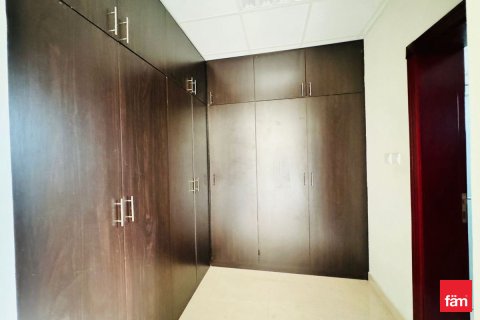 Vila di Dubai, UEA 6 kamar tidur, 1406.2 m2 nomor 682314 - foto 13