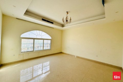 Vila di Dubai, UEA 6 kamar tidur, 1406.2 m2 nomor 682314 - foto 12