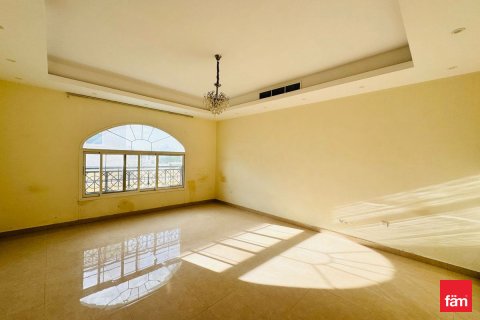 Vila di Dubai, UEA 6 kamar tidur, 1406.2 m2 nomor 682314 - foto 6