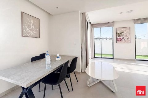 Βίλα σε Dubai, ΗΑΕ 4 υπνοδωμάτια, 26.6 τ.μ. Αρ. 682313 - φωτογραφία 3