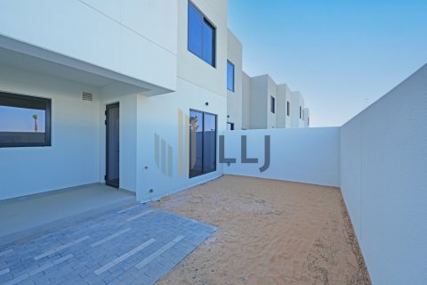 Vila na Yas Island, Abu Dhabi, SAE 3 ložnice, 351.5 m² Č.: 566428 - fotografie 3