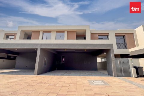 Villa til leie i Dubai, Emiratene 4 soverom, 266.9 kvm Nr. 655800 - Foto 2
