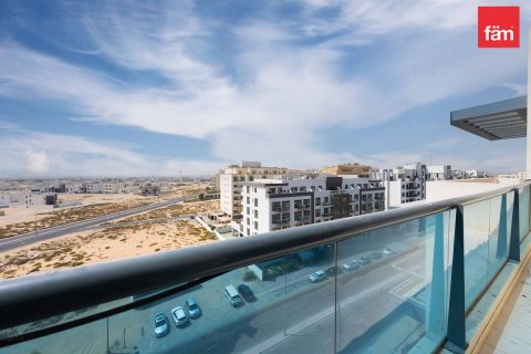 Zgrada u gradu International City, Dubai, UAE 2536.5 m2 Br. 655804 - Slika 1