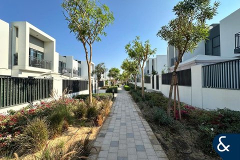 Villa itt: Dubai Land, Dubai, EAE, 4 hálószoba, 216 m², azonosító: 671011 - fénykép 13