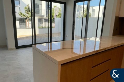 Villa itt: Dubai Land, Dubai, EAE, 4 hálószoba, 216 m², azonosító: 671011 - fénykép 4