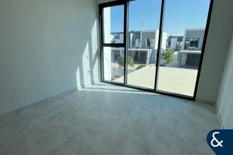 Villa itt: Dubai Land, Dubai, EAE, 4 hálószoba, 216 m², azonosító: 671011 - fénykép 5