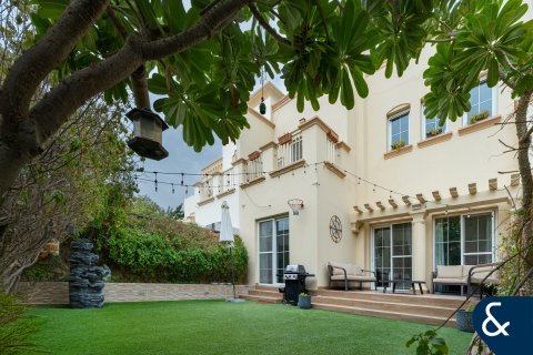 וילה למכירה ב The Springs, Dubai, איחוד האמירויות  3 חדרי שינה, 290 מ"ר, מספר 671231 - תמונה 2