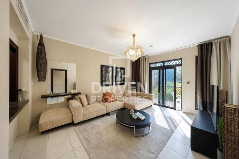 Huoneisto Downtown Dubai (Downtown Burj Dubai), Arabiemiraatit 1 makuuhuone, 95.88 m2 № 768294