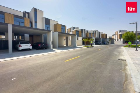 Townhouse til salg i Dubai, UAE 3 soveværelser, 180.3 kvm № 691205 - foto 30