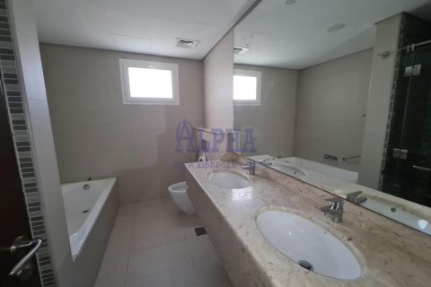 Снять в аренду таунхаус в Mina Al Arab, Рас-эль-Хайма, ОАЭ 2 спальни, 238.8м2, № 702835 - фото 16