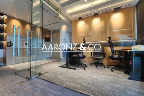 Bureau à louer à Business Bay, Dubai, EAU 61 m2 № 693856 - photo 3