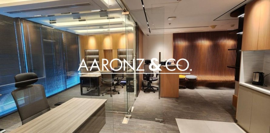 Kontor asukohaga Business Bay, Dubai, AÜE: 61 m² Nr 693856