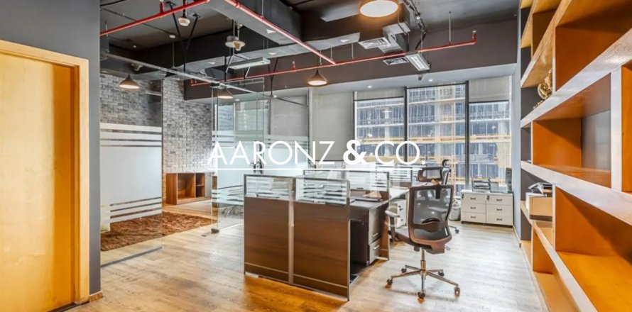 Kontor asukohaga Business Bay, Dubai, AÜE: 70 m² Nr 693858