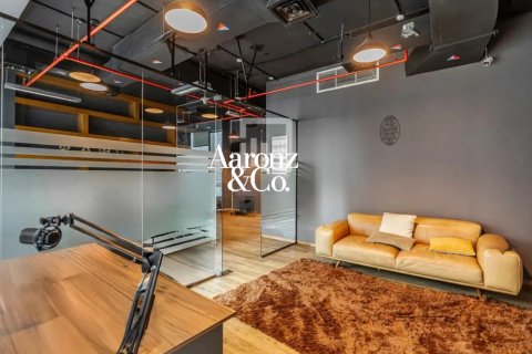 Office i Business Bay, Dubai, UAE 70 kvm № 693858
