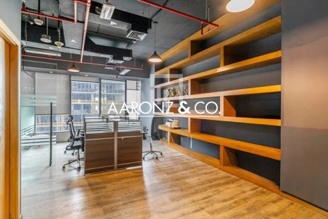 Üürile anda kontor asukohaga Business Bay, Dubai, AÜE: 70 m² Nr 693858 - pilt 4