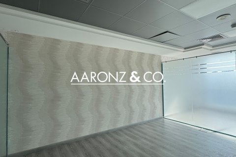 Üürile anda kontor asukohaga Business Bay, Dubai, AÜE: 50 m² Nr 693853 - pilt 4