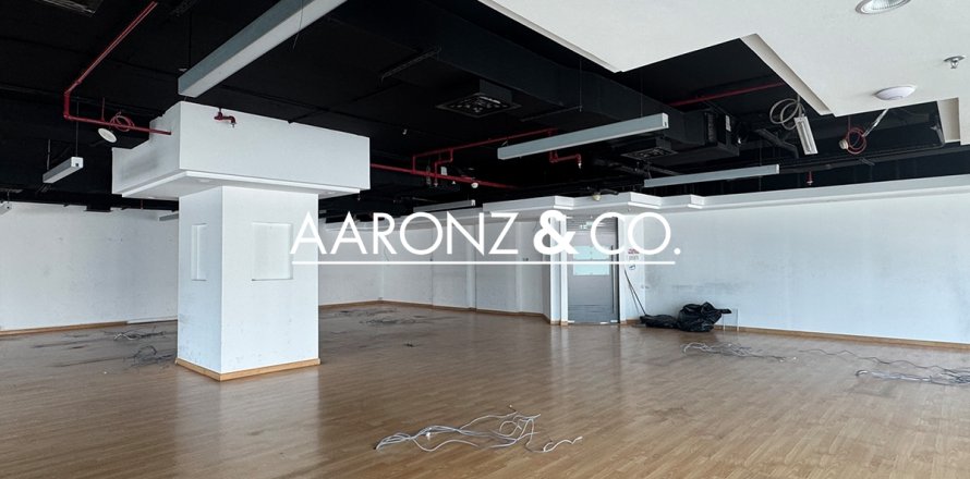 Toimisto Business Bay, Dubai, Arabiemiraatit 304 m2 № 693854