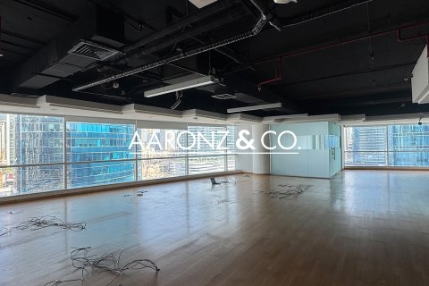 Üürile anda kontor asukohaga Business Bay, Dubai, AÜE: 304 m² Nr 693854 - pilt 4