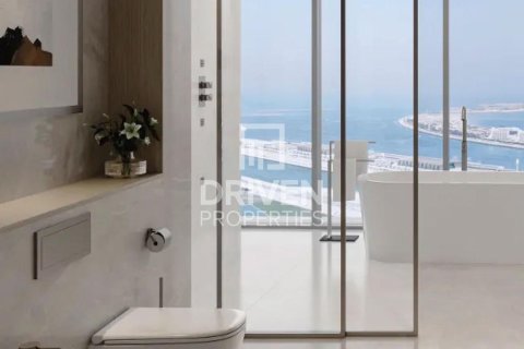 Apartment til salg i Dubai Harbour, Dubai, UAE 2 soveværelser, 156 kvm № 653098 - foto 2