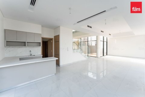 Villa sa Al Furjan, Dubai, UAE 5 silid-tulugan, 570 sq.m. № 621680 - larawan 3