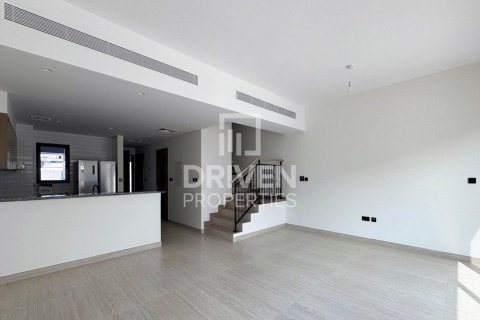 Radhus i Damac Lagoons, Dubai, UAE 5 sovrum, 144 kvm Nr. 746829