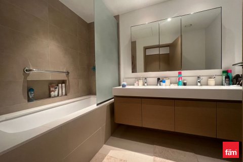 Пәтер Дубай, БАӘ-да 3 жатын бөлмелер, 151.1 м² № 694174 - фото 4