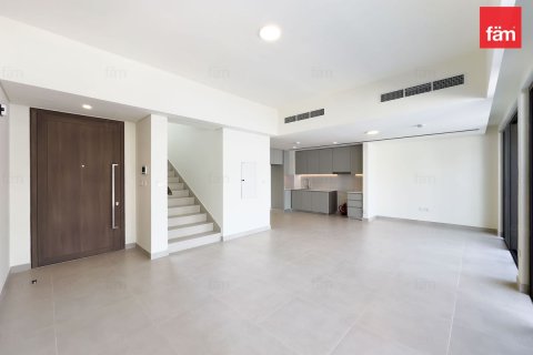 Kuća u nizu u Dubai, UAE 3 spavaćih soba, 175.5 m2 Br. 694178 - fotografija 4
