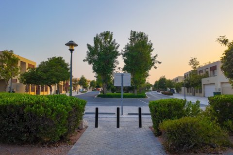Māja Ras Al Khaimahjā, AAE 3 istabas, 316 m2 Nr. 735143 - attēls 18