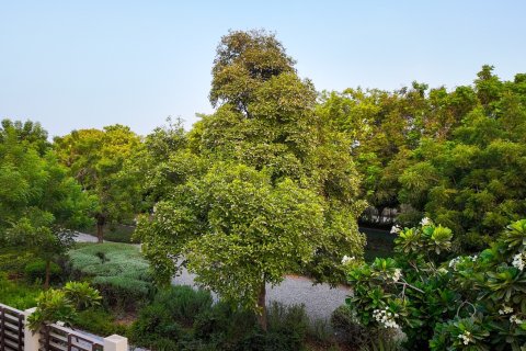 Māja Ras Al Khaimahjā, AAE 3 istabas, 316 m2 Nr. 735143 - attēls 5