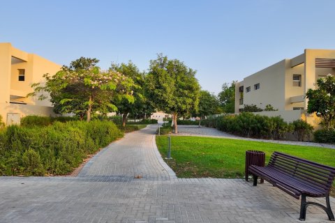 Māja Ras Al Khaimahjā, AAE 3 istabas, 316 m2 Nr. 735143 - attēls 16