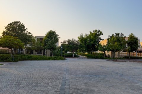 Māja Ras Al Khaimahjā, AAE 3 istabas, 316 m2 Nr. 735143 - attēls 6