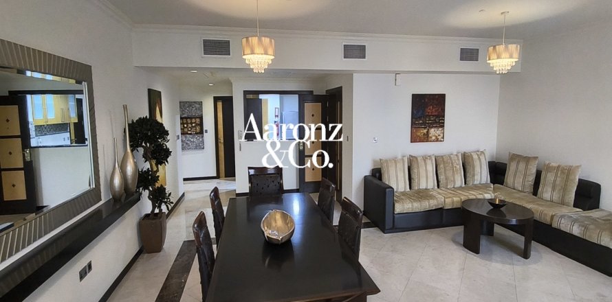 Korter asukohaga Jumeirah Beach Residence, Dubai, AÜE: 3 magamistoaga, 198 m² Nr 765888