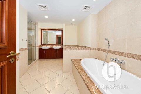 Üürile anda korter asukohaga Palm Jumeirah, Dubai, AÜE: 1 magamistoaga, 121 m² Nr 765890 - pilt 18