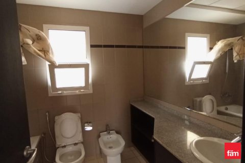 Lägenhet till försäljning i Dubai, UAE 3 sovrum, 139.4 kvm Nr. 701491 - fotografi 12