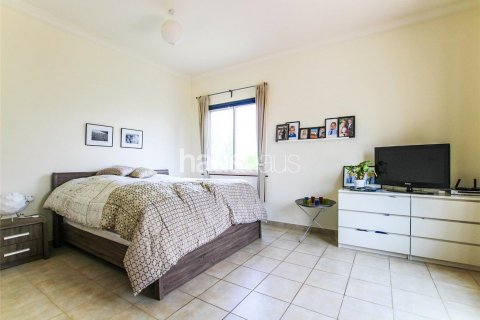 Vila di Dubai Sports City, UAE 4 bilik tidur, 350 meter persegi № 626469 - foto 5