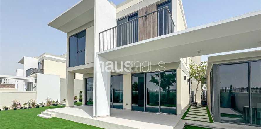 Vilă în Tilal Al Ghaf, Dubai, EAU 5 dormitoare, 536 mp.  №626468