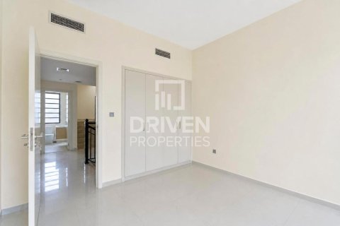 Townhouse in Dubai, UAE 5 bedrooms, 174.84 sq.m. № 765379 - photo 9